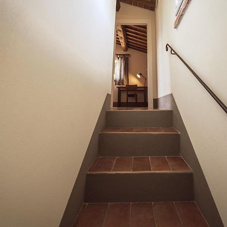 גאמבאסי Borgo Le Colline Luxury Agriturismo In Tuscany מראה חיצוני תמונה