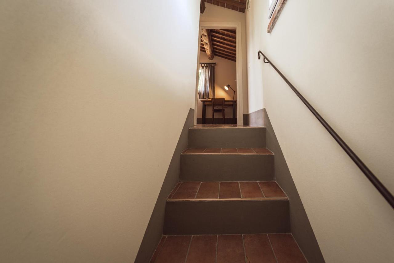 גאמבאסי Borgo Le Colline Luxury Agriturismo In Tuscany מראה חיצוני תמונה