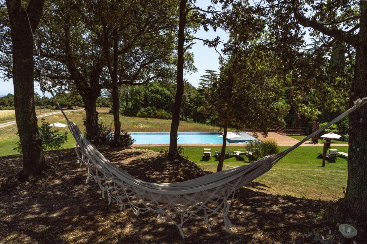 גאמבאסי Borgo Le Colline Luxury Agriturismo In Tuscany מראה חיצוני תמונה