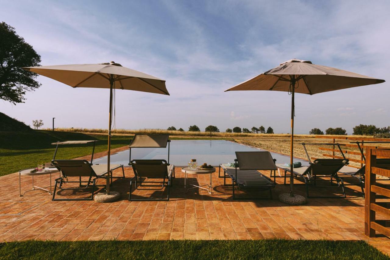 גאמבאסי Borgo Le Colline Luxury Agriturismo In Tuscany מראה חיצוני תמונה