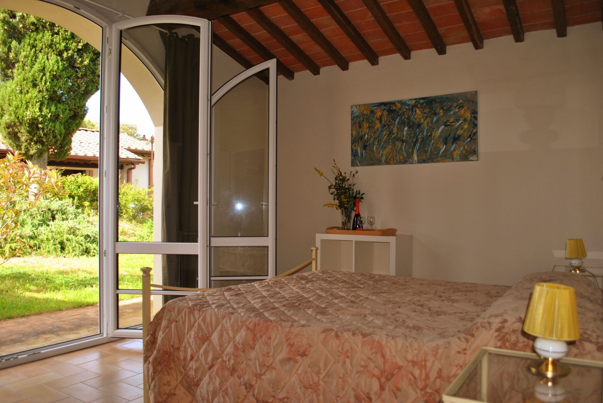 גאמבאסי Borgo Le Colline Luxury Agriturismo In Tuscany מראה חיצוני תמונה